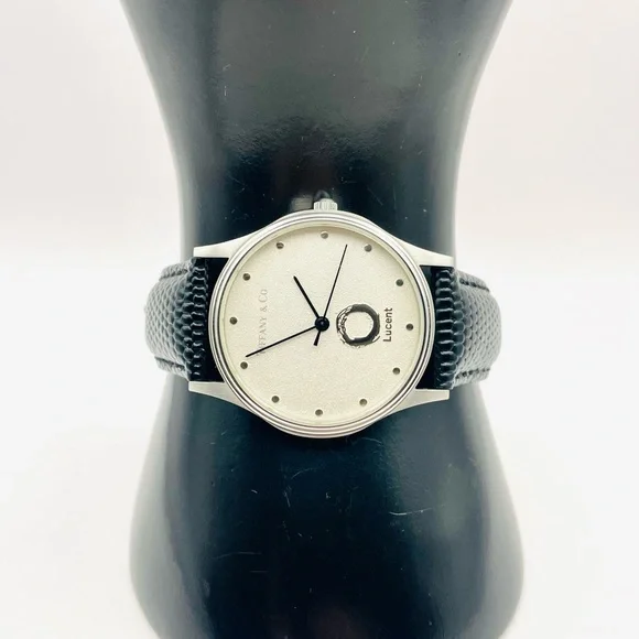 ❌SOLD❌ Tiffany And Co Lucent 33mm Swiss Made Unisex Watch - New Battery - Picture 11 of 16